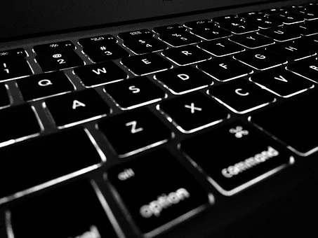 Google Assistant’s New Ambient Mode Can Now Make WhatsApp Audio & Video Calls